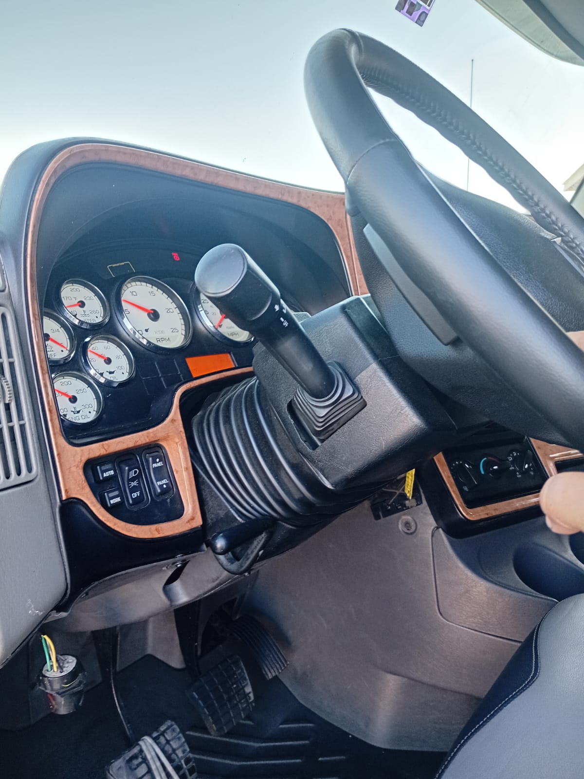 2016 International Cummins ISX