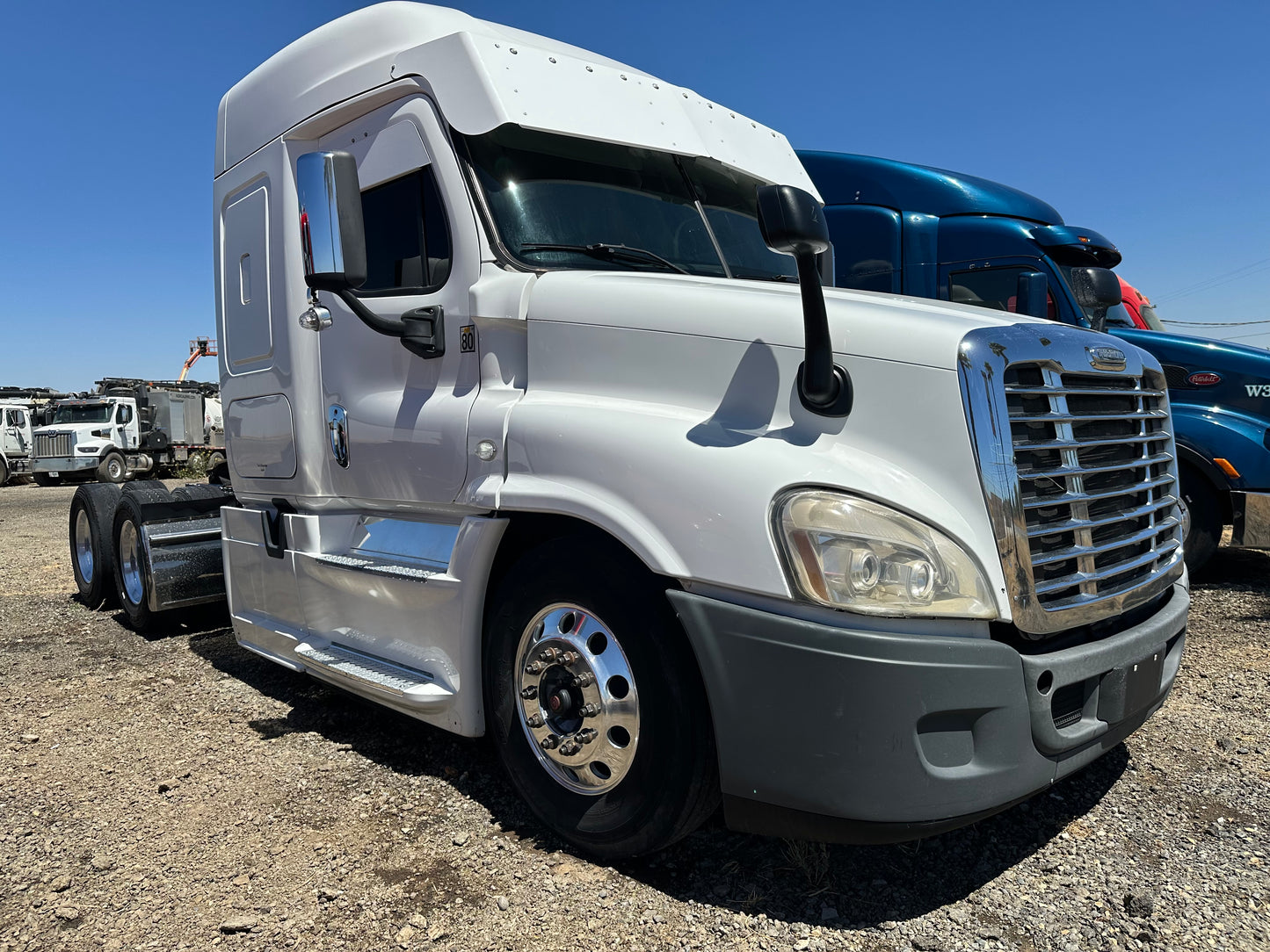 2017 Freightliner Cascadia DD15 Sleeper – Frontier Equipment Sales