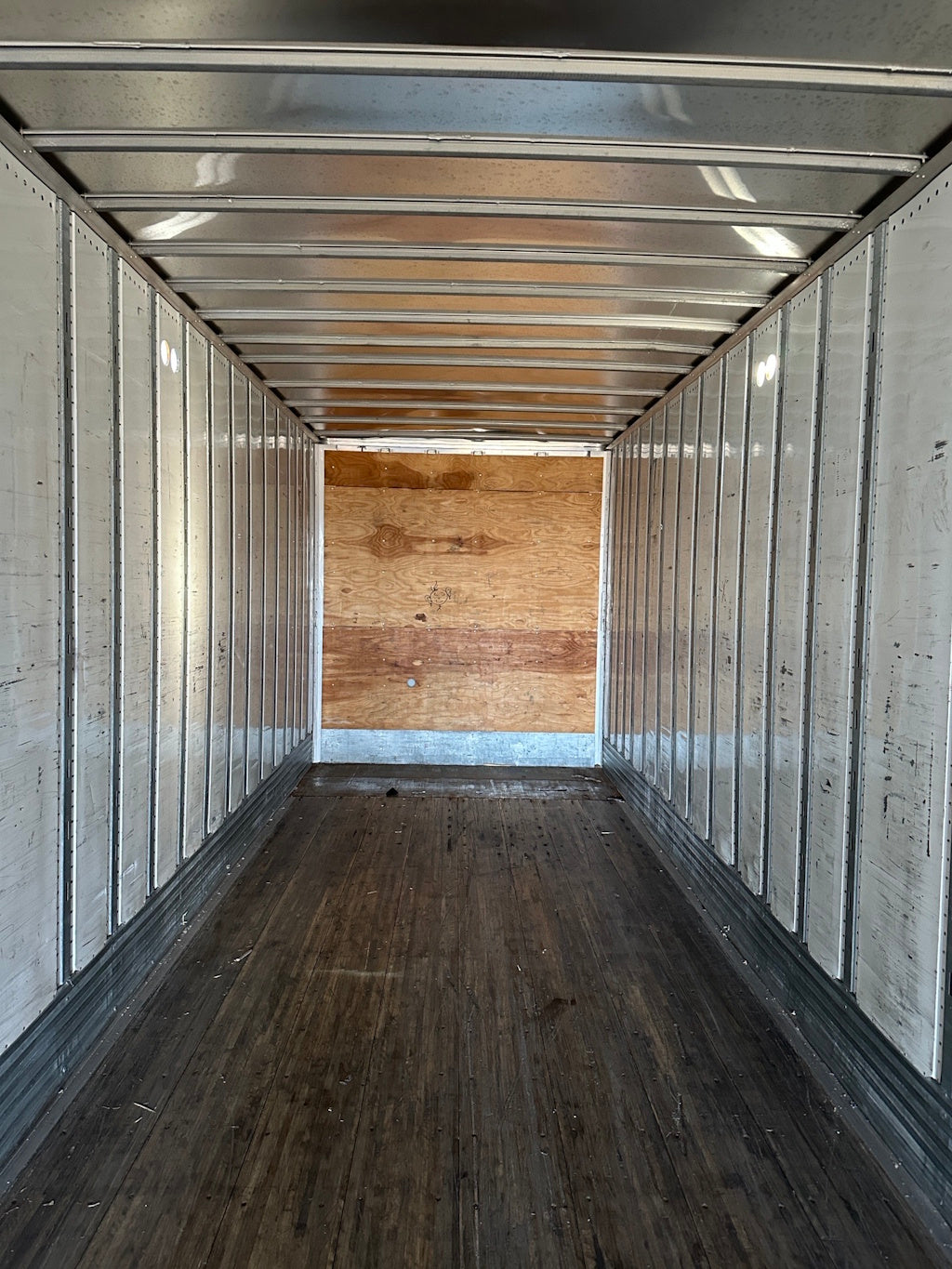 2013 Utility 4000D-X Caja Seca 53’ – Frontier Equipment Sales