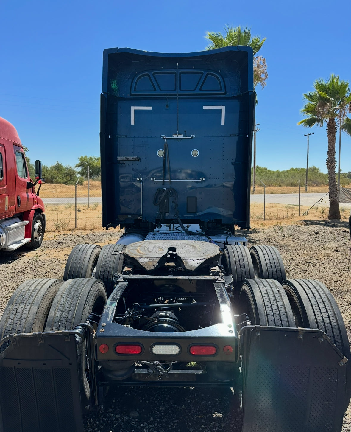 2016 Peterbilt 579 – Frontier Equipment Sales