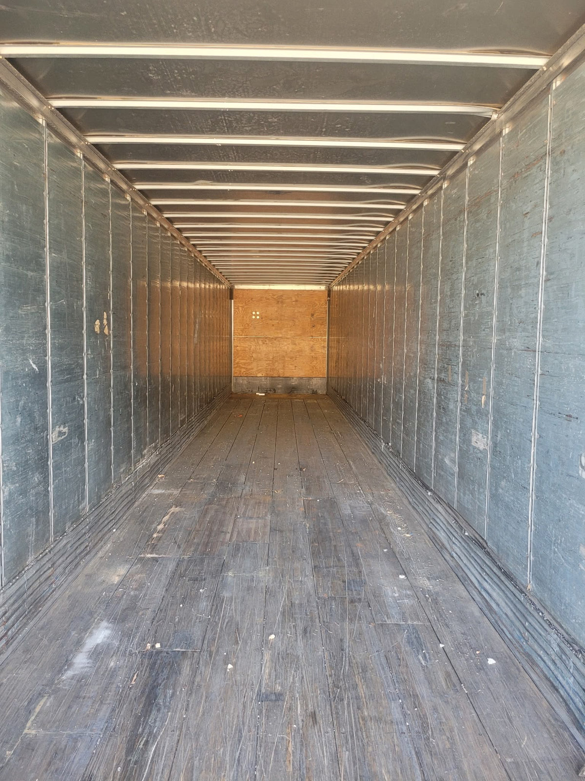 2006 GRATE DANE 53' / $250,000