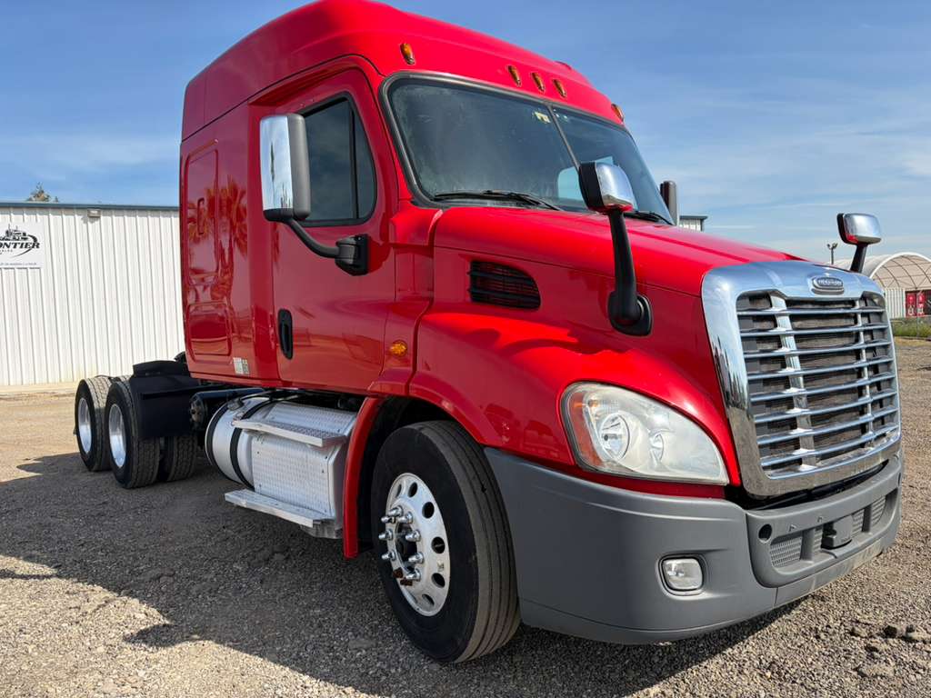 Freightliner Cascadia 2017 Mid Roof | Detroit DD13 | 10 Velocidades
