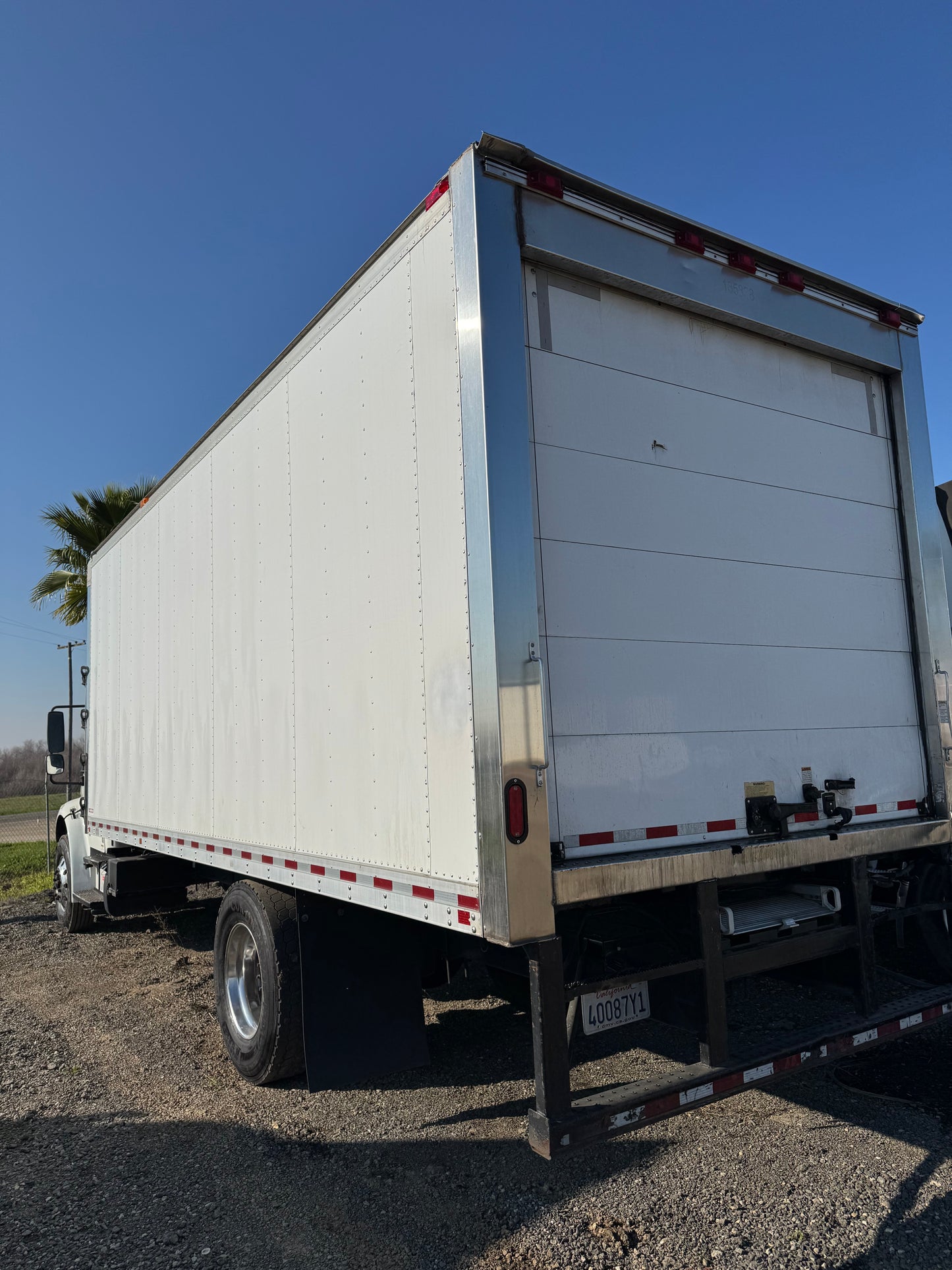 2018 Freightliner M2 refrigerador