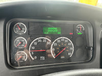 Freightliner M2 106 2018 | Motor Cummins | Automático