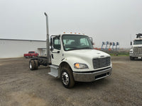 Freightliner M2 106 2018 | Motor Cummins | Automático