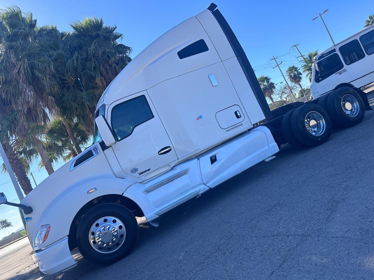 Kenworth T680 2017 | Cummins ISX | Automático