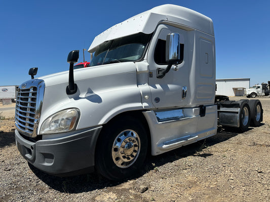 2017 Freightliner Cascadia DD15 Sleeper – Frontier Equipment Sales