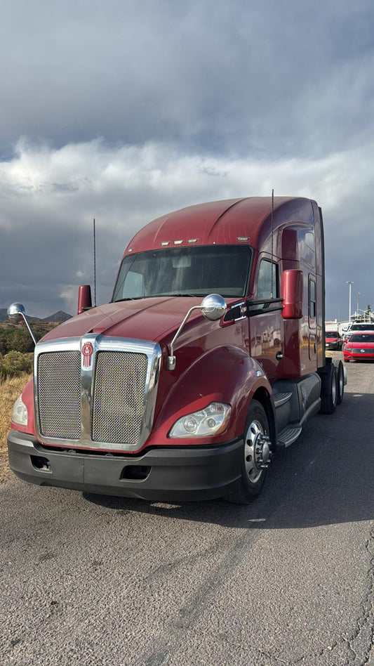 Kenworth T680 2016 PACCAR Automático Rojo | Tractocamión en Venta - Camión