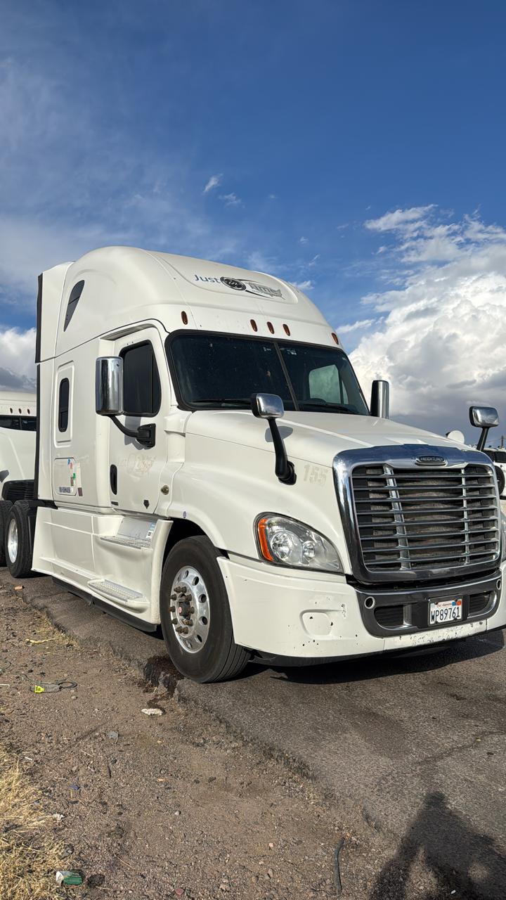 Freightliner Cascadia 2017 | Motor Detroit | Automático en Venta - Camión