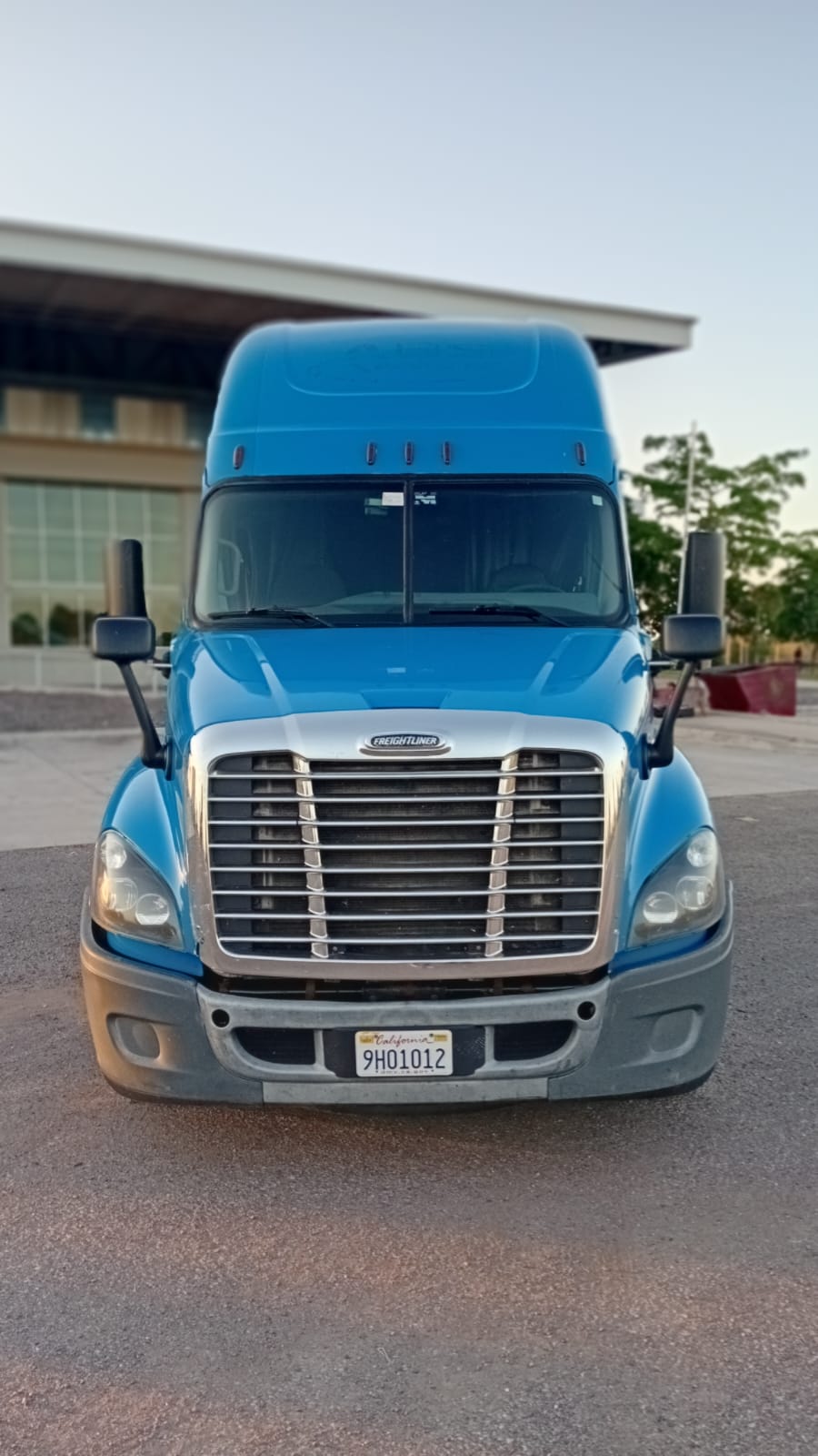 2016 Freightliner Cascadia | Motor Detroit DD15, 10 cambios