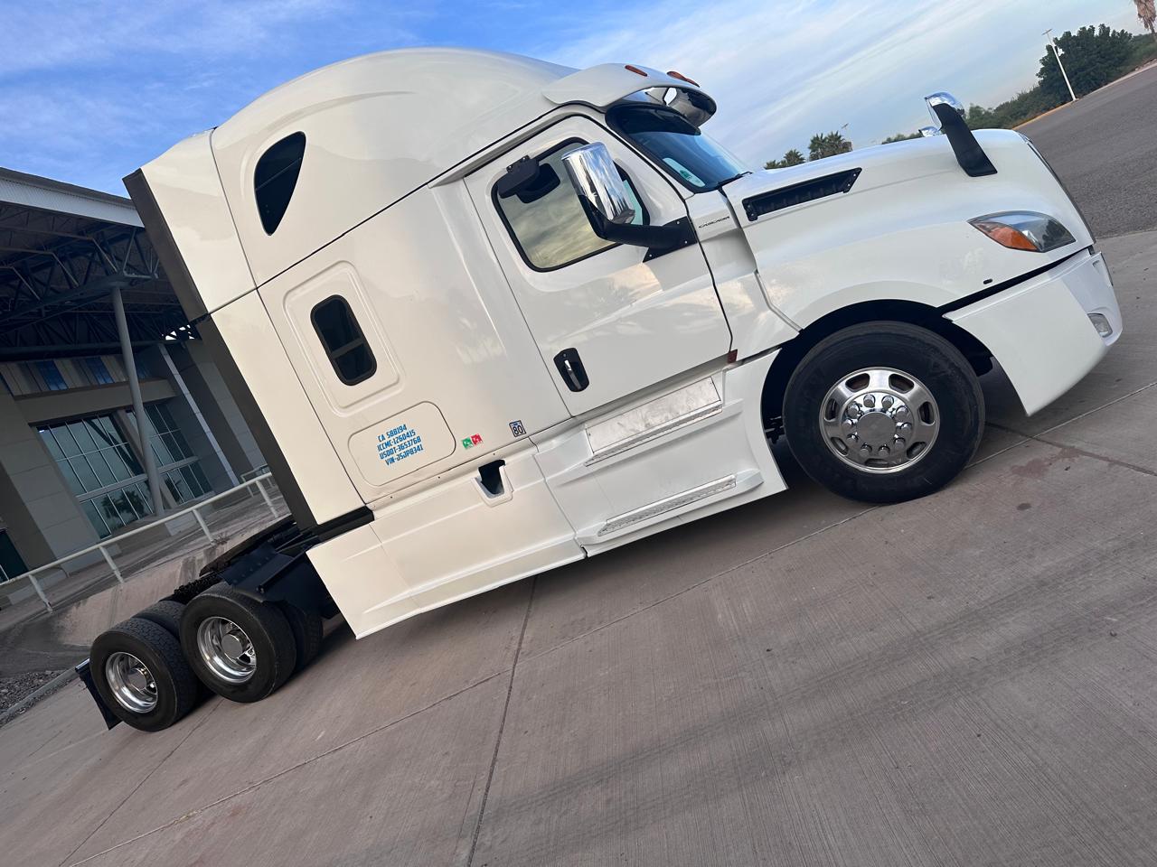 Freightliner Cascadia 2018 | Detroit DD15 | Automático