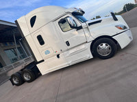 Freightliner Cascadia 2018 | Detroit DD15 | Automático