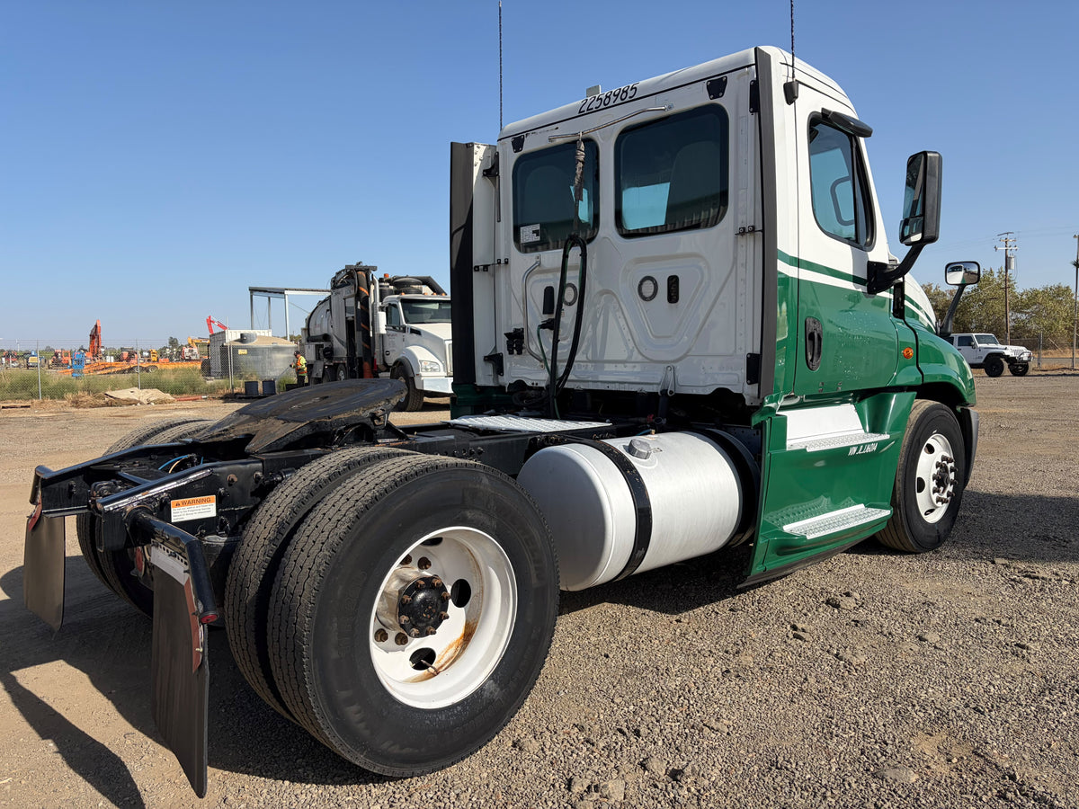 2018 FREIGHTLINER CASCADIA (MULITA) / $450,000