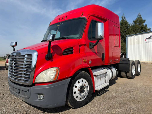 Freightliner Cascadia 2017 Mid Roof | Detroit DD13 | 10 Velocidades