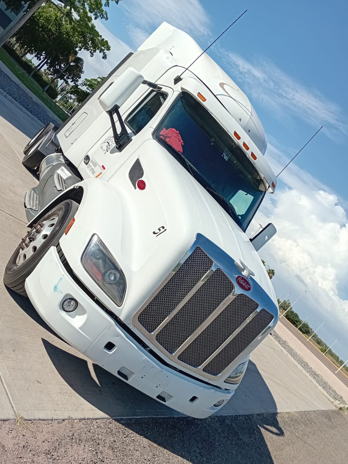 2016 PETERBILT 579 Cummins ISX 10 cambios !!!!