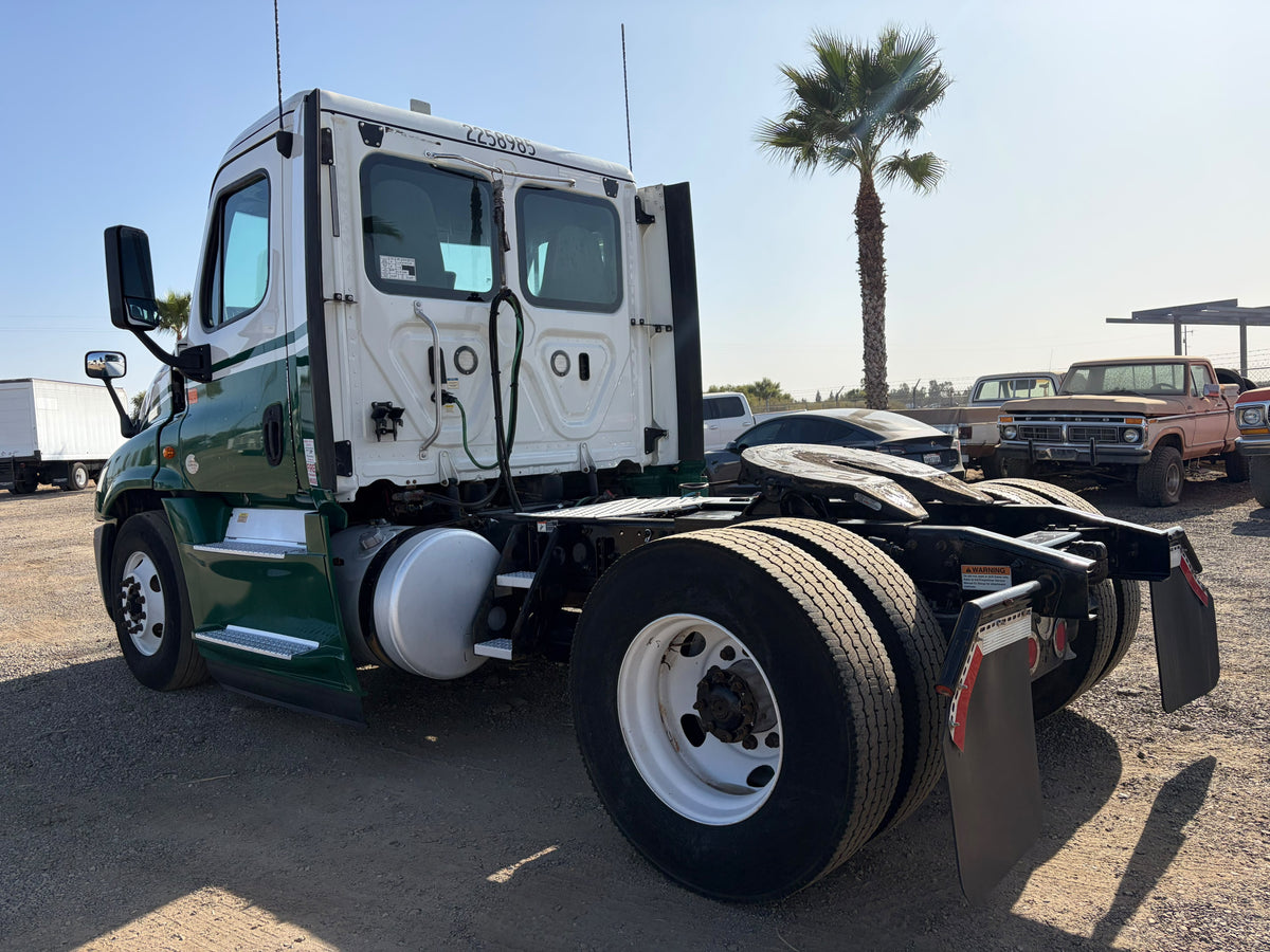 2018 FREIGHTLINER CASCADIA (MULITA) / $450,000